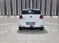 Volkswagen Polo Vivo 1.6 Highline 5Dr