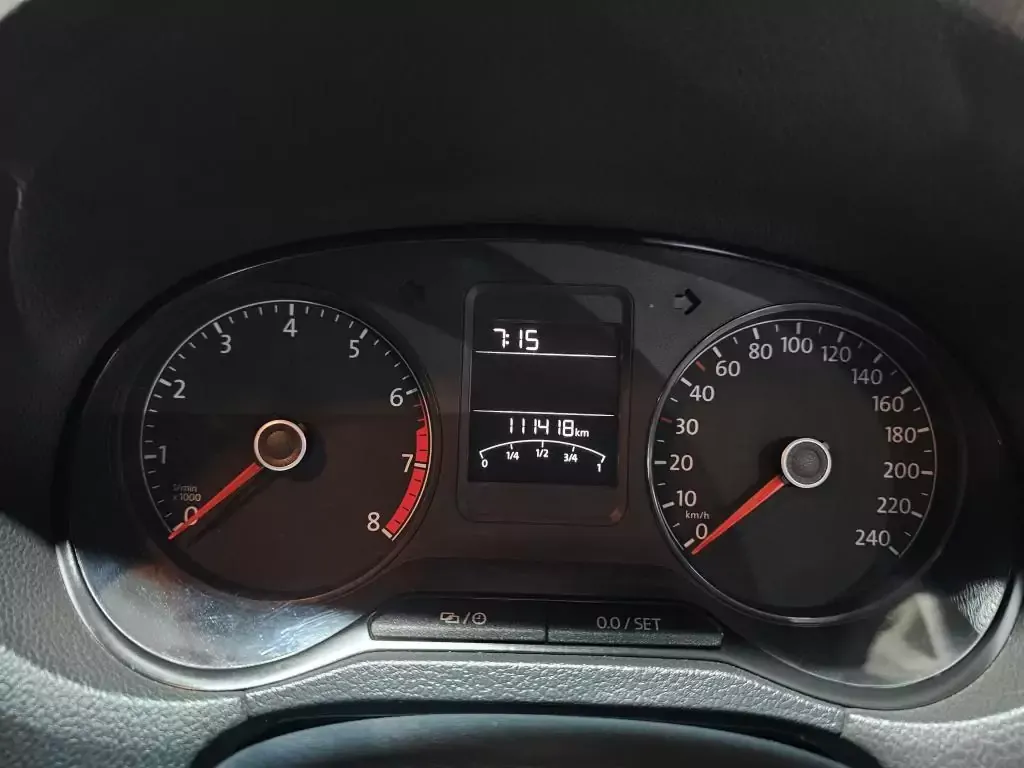 Volkswagen Polo Vivo 1.6 Highline 5Dr