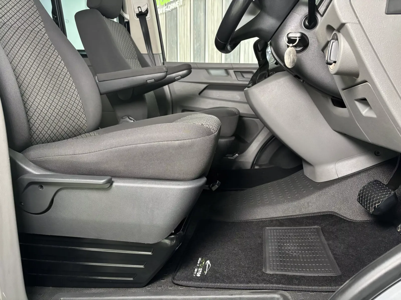 Volkswagen Kombi 2.0 TDI Auto (103kW) Trendline